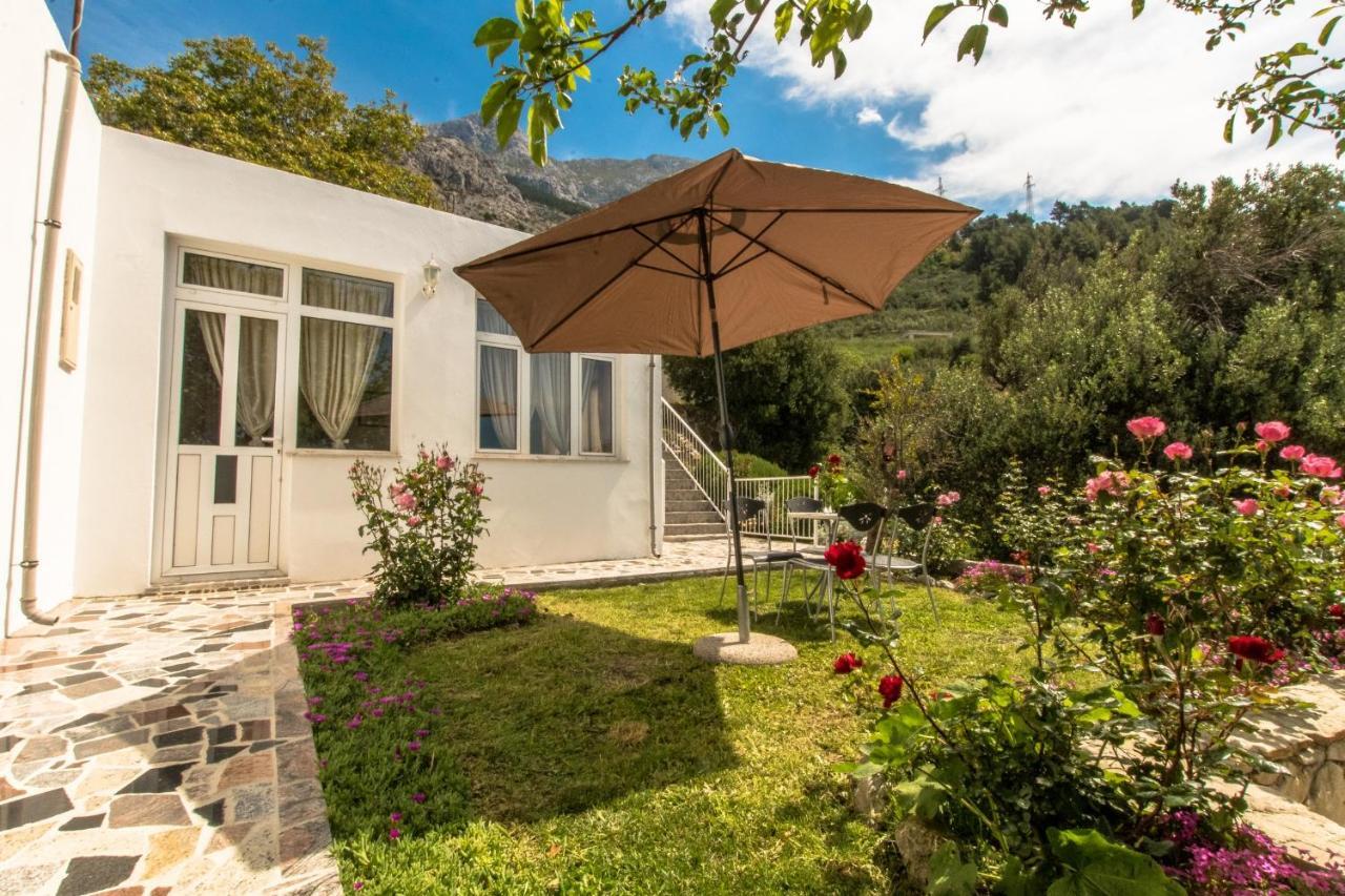 Vacation Home Petar Макарска Экстерьер фото
